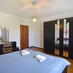 شقة Spacious Flat With Terrace In *