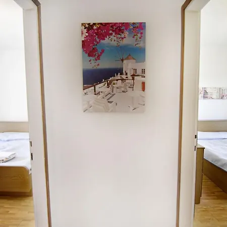 Διαμέρισμα Spacious Flat With Terrace In