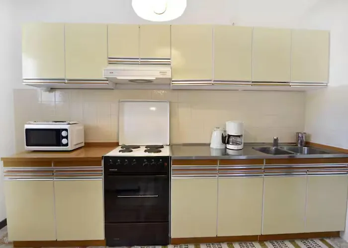 Spacious Flat With Terrace In Appartement *