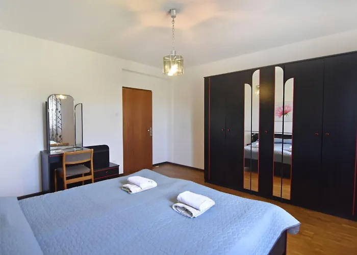 Appartement Spacious Flat With Terrace In *