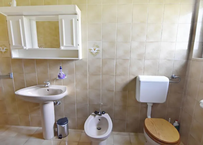Spacious Flat With Terrace In Appartement Umag