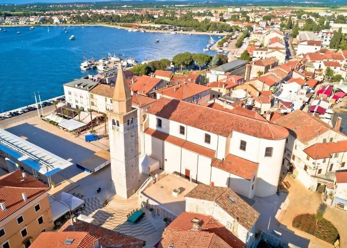 Spacious Flat With Terrace In * Umag